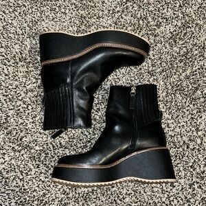 Dolce Vita Hilde platform booties